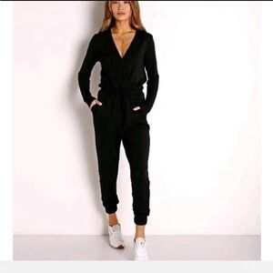 Beyond Yoga Black Long Sleeve V Neck Jumpsuit Cozy Stretchy Medium Athleisure